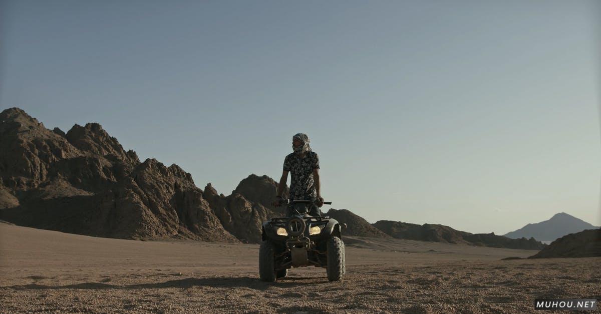 在沙漠中的早晨4k高清拍摄CC0视频素材插图