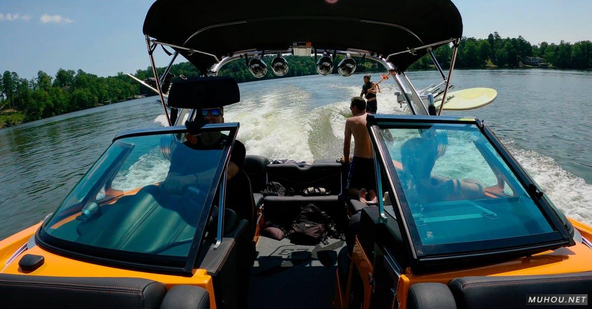 海上钓鱼游艇4k高清CC0视频素材插图