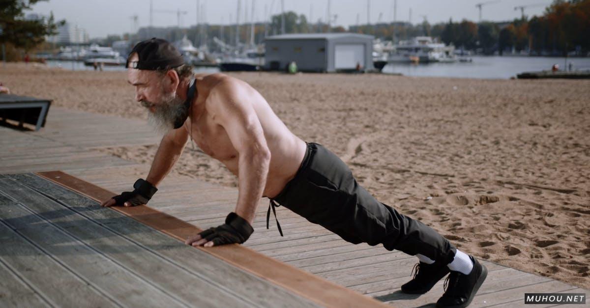 老年人室外健身运动4K视频下载插图