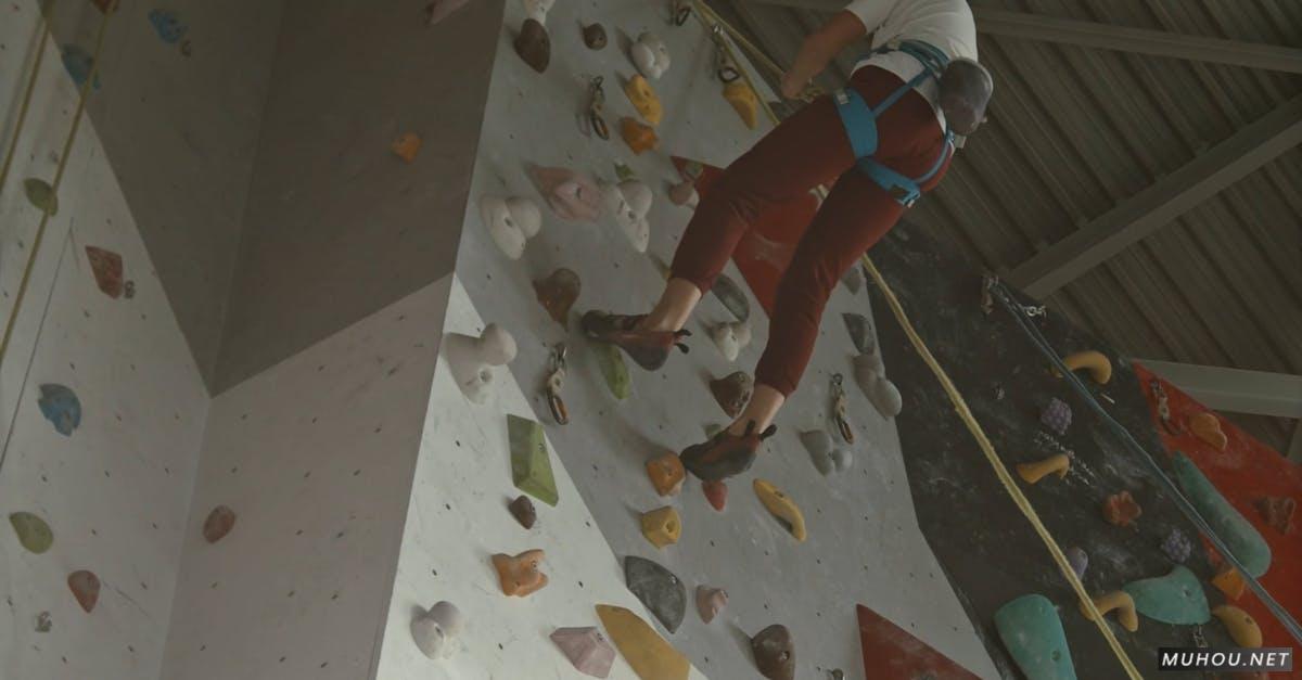 男人攀岩室内运动4k竖屏高清CC0视频素材插图
