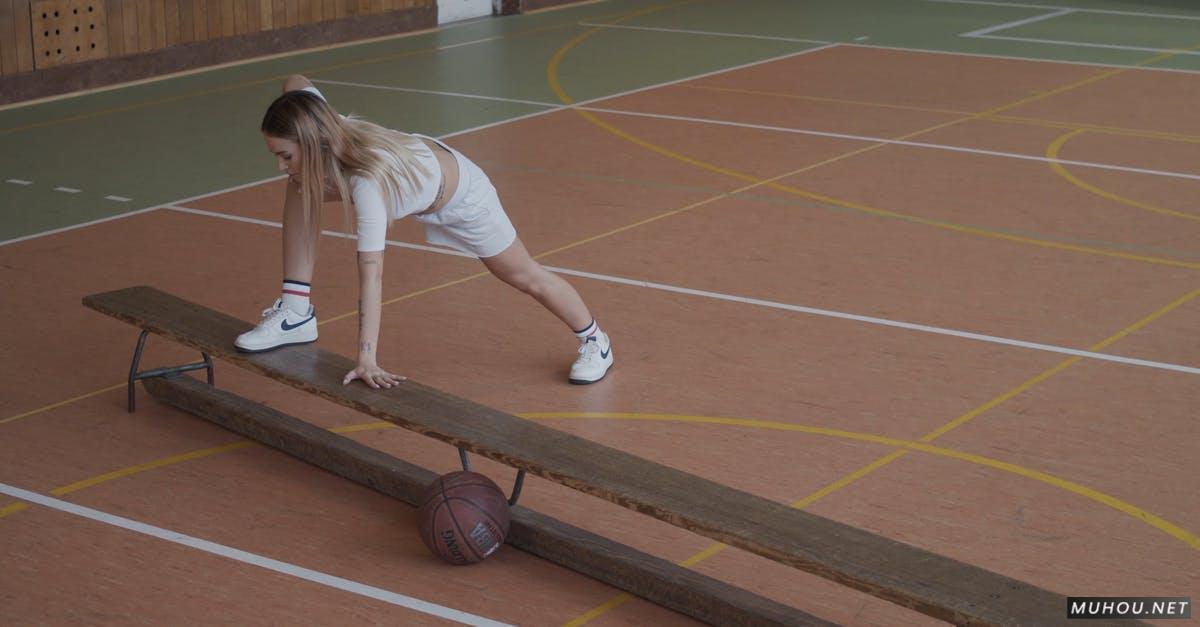打篮球的女孩篮球素材运动4k高清CC0视频素材插图