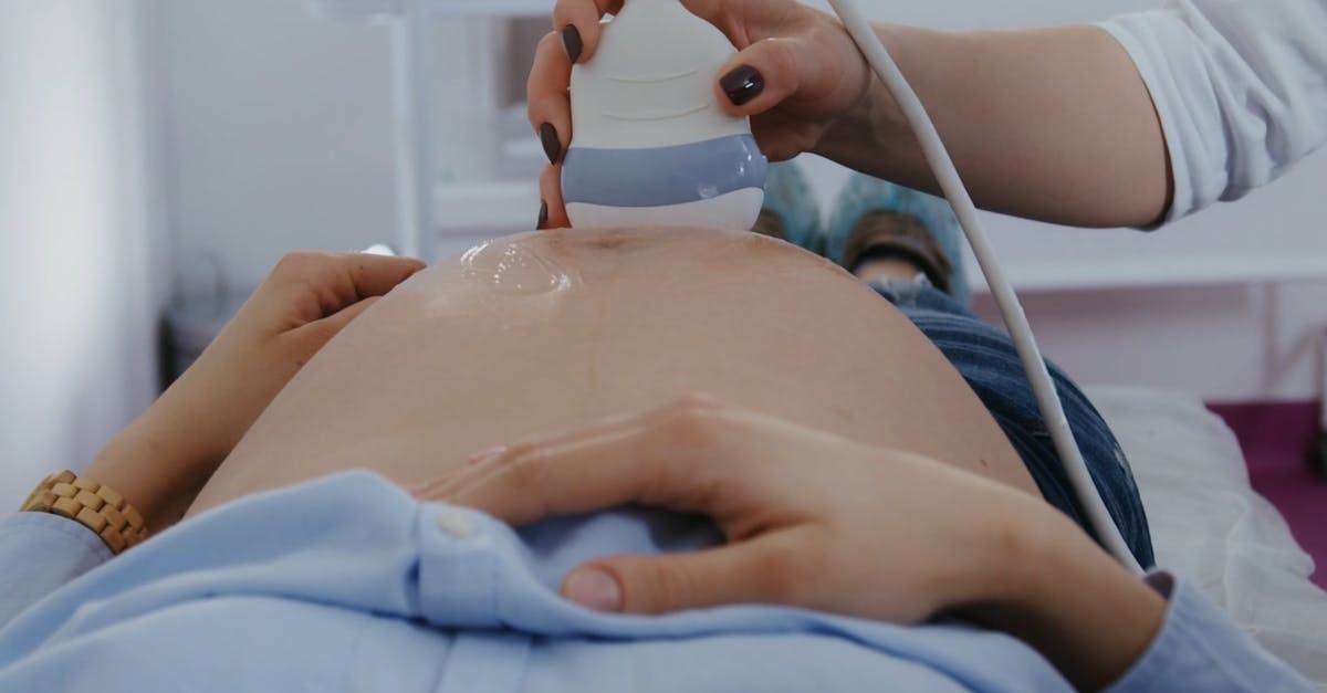 3d扫描孕妇肚子特写镜头4k竖屏高清CC0视频素材插图 3d扫描孕妇肚子特写镜头4k竖屏高清CC0视频素材插图