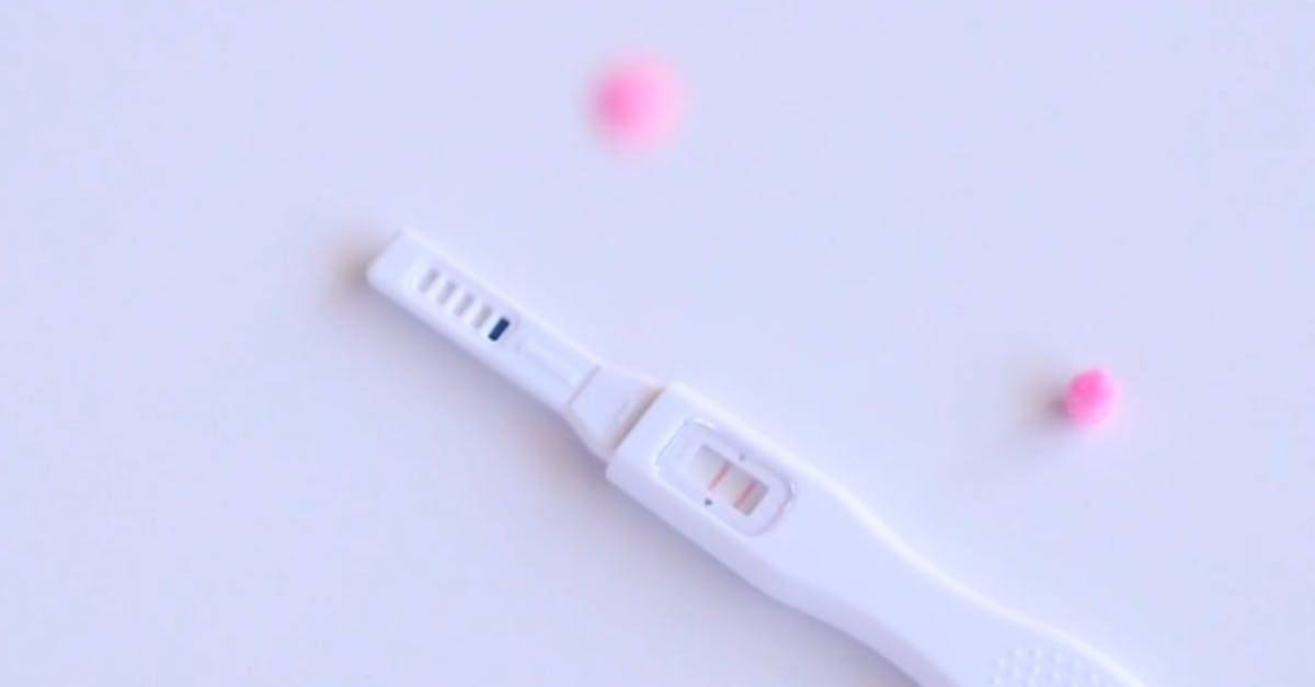 夫妻生活验孕棒两道杠手机竖屏高清CC0视频素材插图 夫妻生活验孕棒两道杠手机竖屏高清CC0视频素材插图