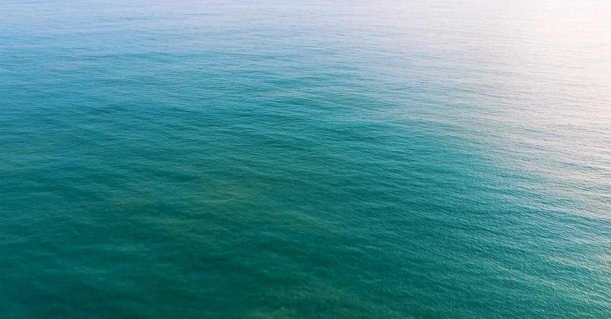 DJI航拍日出时的海上景色2k高清CC0视频素材插图