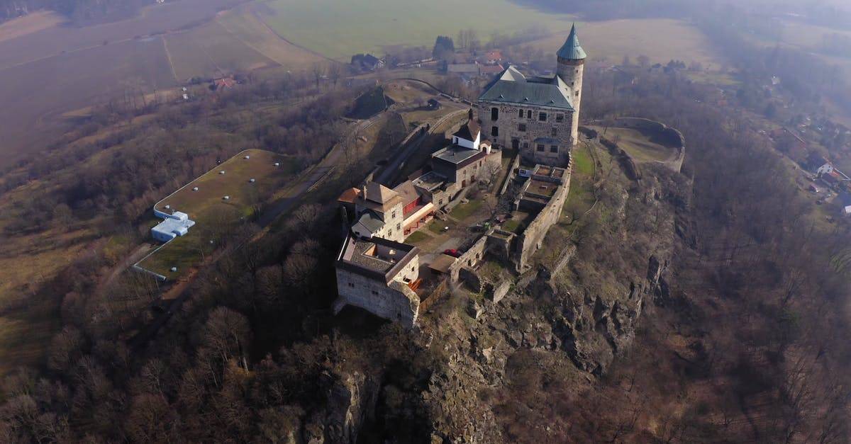 城堡山丘古代碉堡无人机航拍4k高清CC0视频素材插图