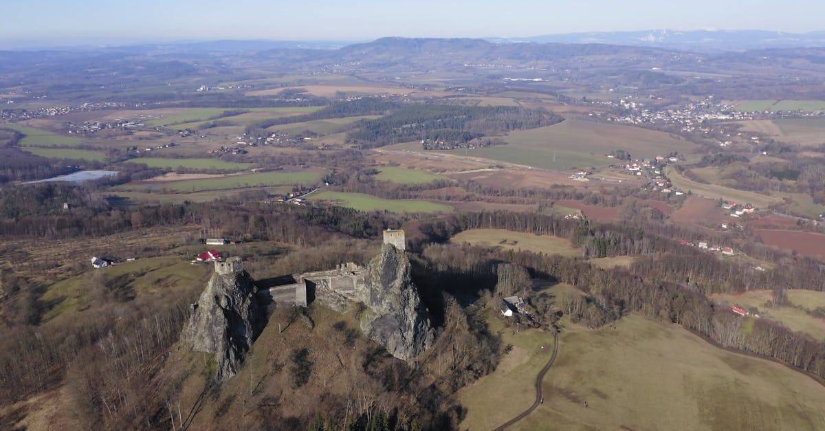 4 k video航拍山顶的城堡高清CC0视频素材插图