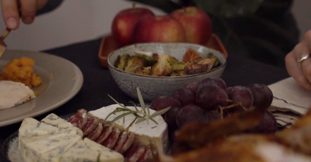 感恩节晚餐餐桌上的食物4k高清CC0视频素材