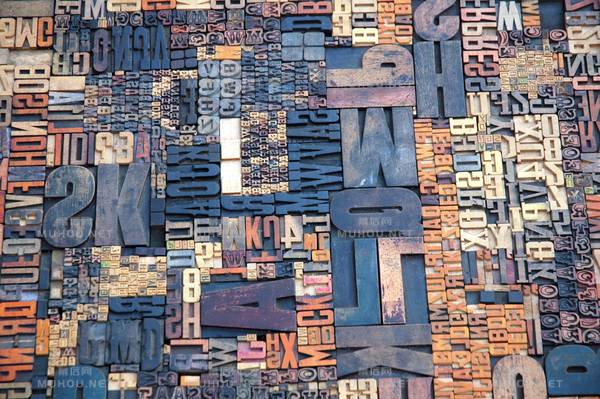 55个英文字母创意艺术文字设计作品欣赏