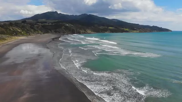 新西兰的拉格伦海滩航拍视频素材