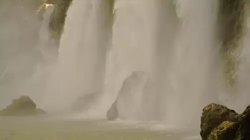 越南北部高邦地区壮观的Bangioc瀑布的细节越南的自然视频下载Detail of Spectacular Bangioc Falls in Northern Vietnam in the Cao Bang Region Nature in Vietnam